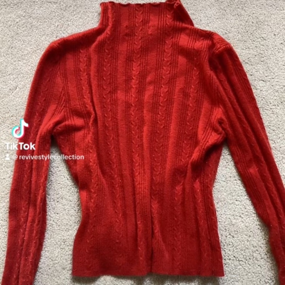 Urban Outfitters Red Long Sleeve Autumn Fall Top / Shirt . Soft - Vintage